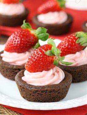strawberry cheesecake cookie